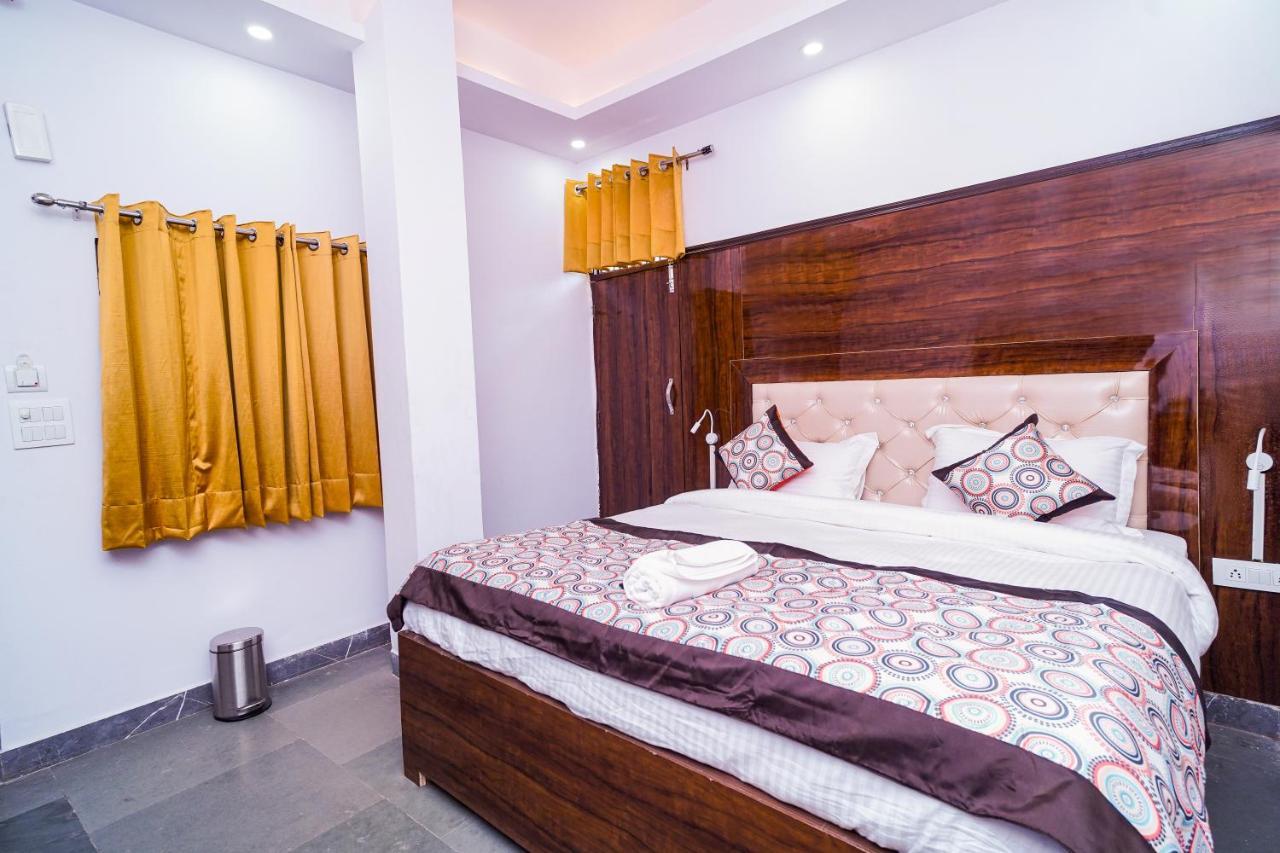 Golden Residency Hotel New Delhi Exterior photo