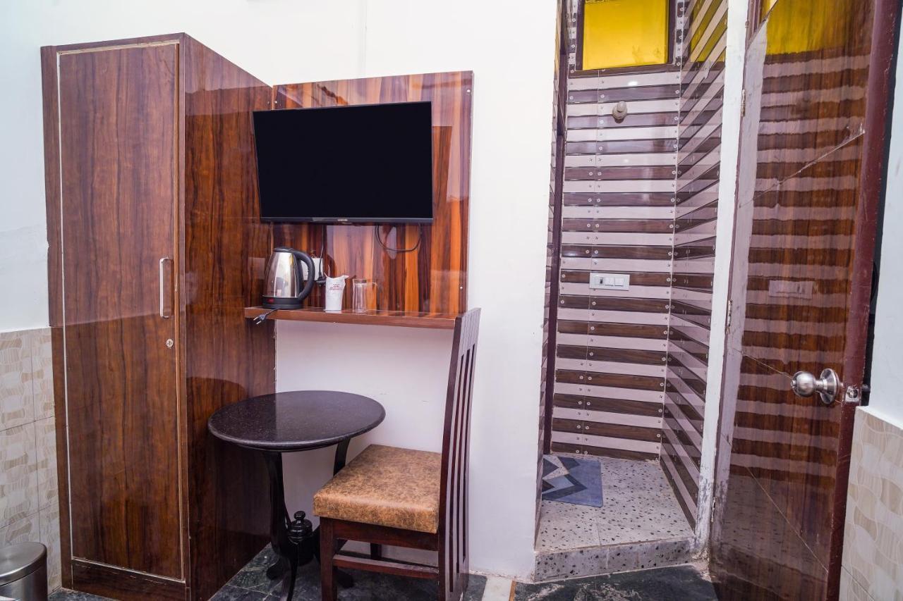 Golden Residency Hotel New Delhi Exterior photo